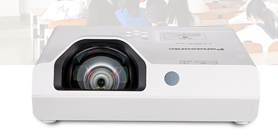 松下（Panasonic）PT-X3873STC 短焦投影仪 投影机办公教育（标清 4000流明）